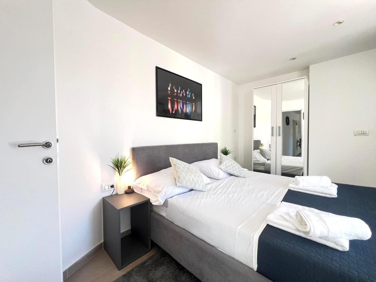 Apartamento Azzurro Mare Pula Exterior foto