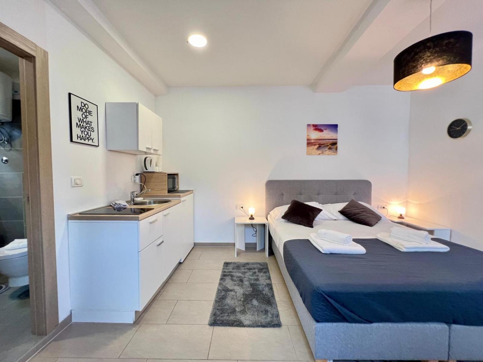 Apartamento Azzurro Mare Pula Exterior foto