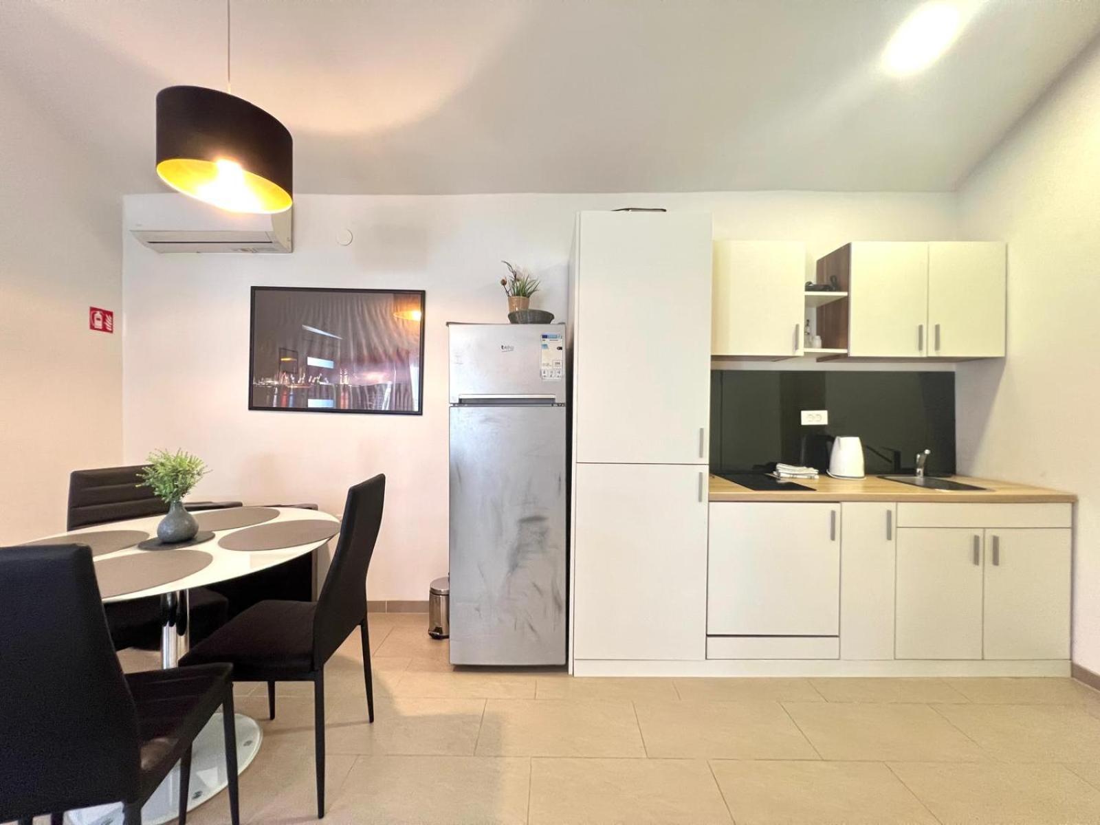 Apartamento Azzurro Mare Pula Exterior foto