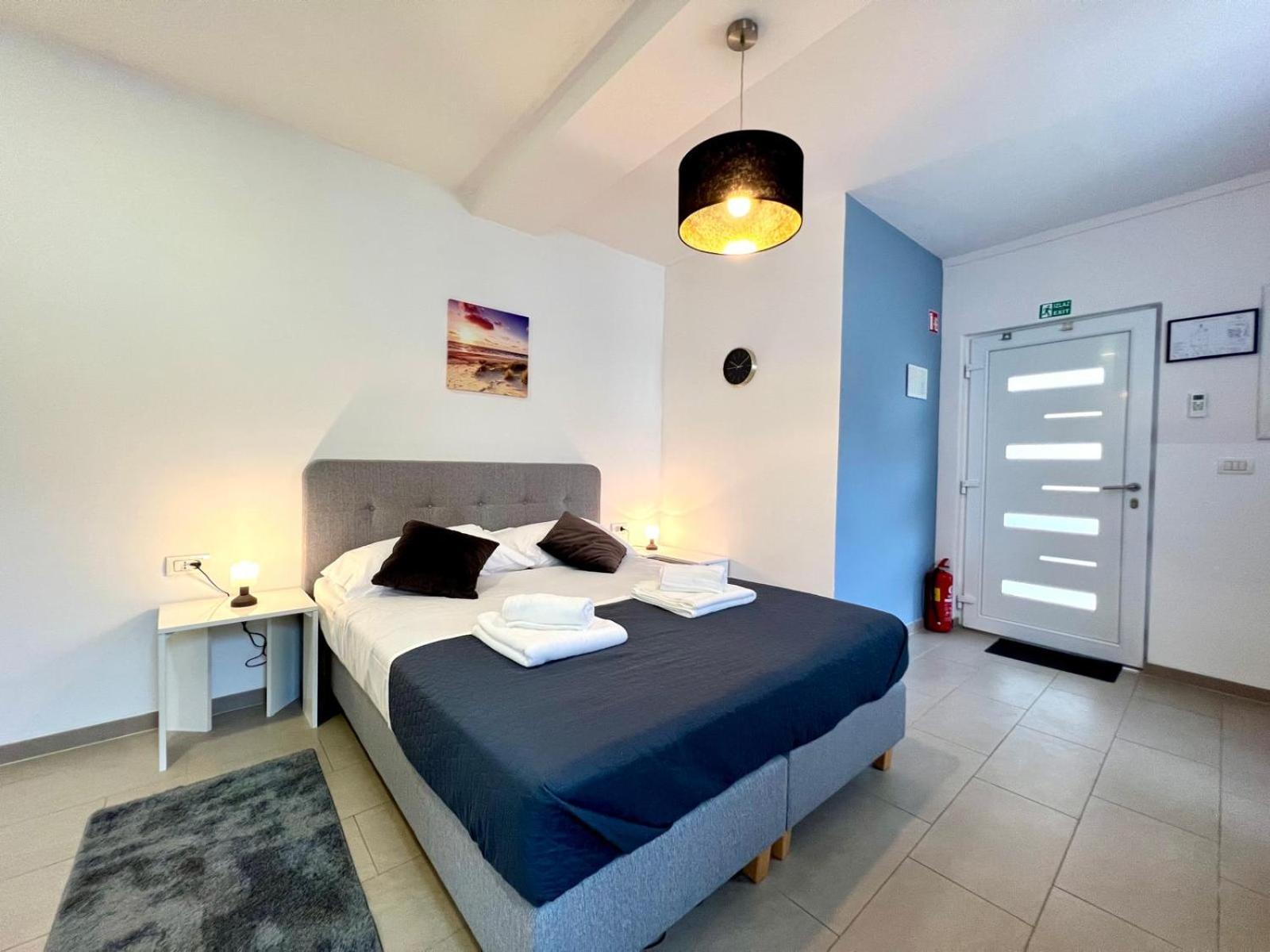 Apartamento Azzurro Mare Pula Exterior foto