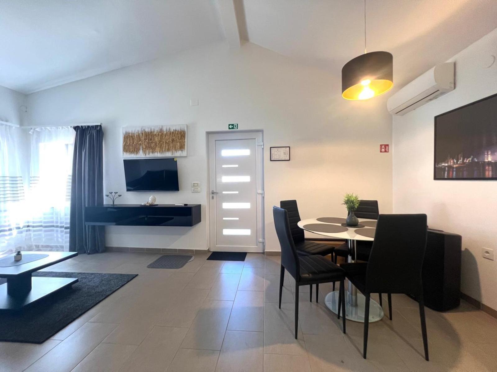 Apartamento Azzurro Mare Pula Exterior foto
